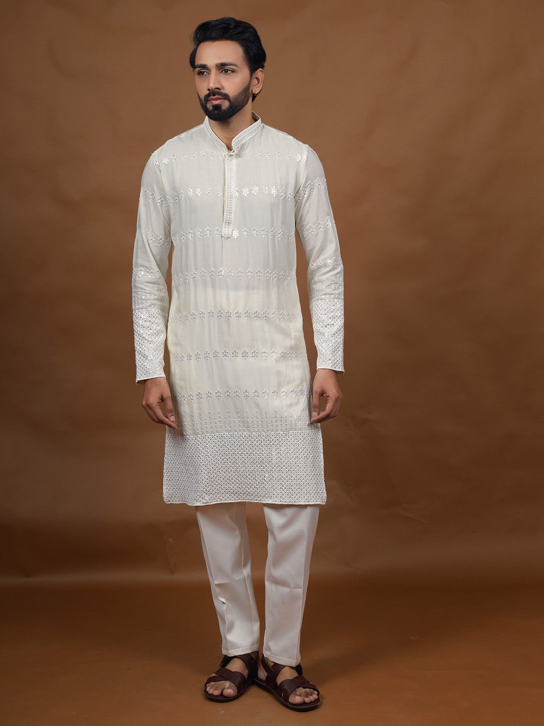 Off-White Embroidered Kurta – Mandarin Collar