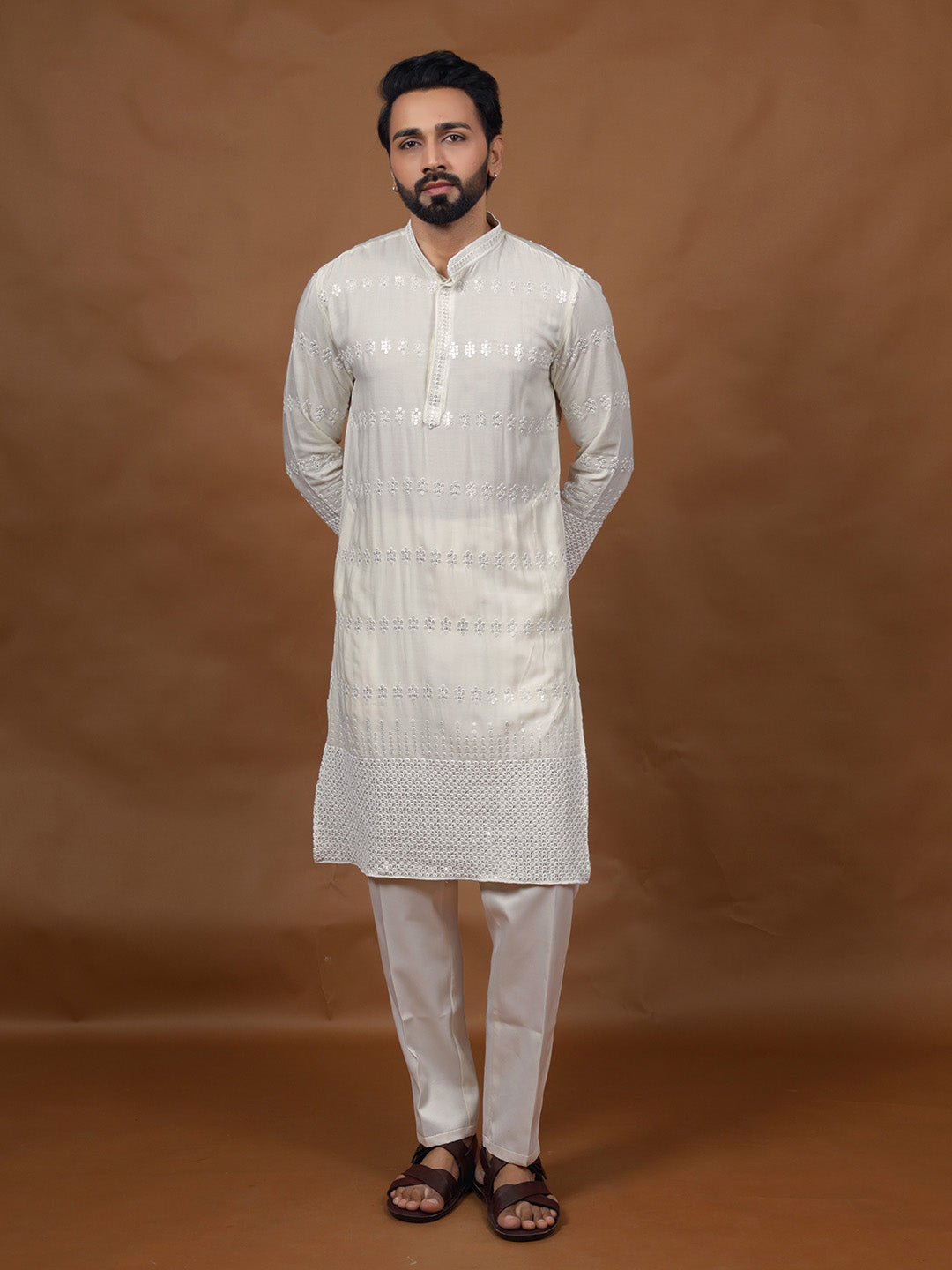 Off-White Embroidered Kurta – Mandarin Collar